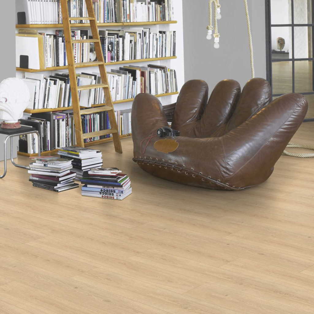 Roble Studioline Lijado - Vinílico SPC Parador Trendtime 8 Lama Grande ambiente salón