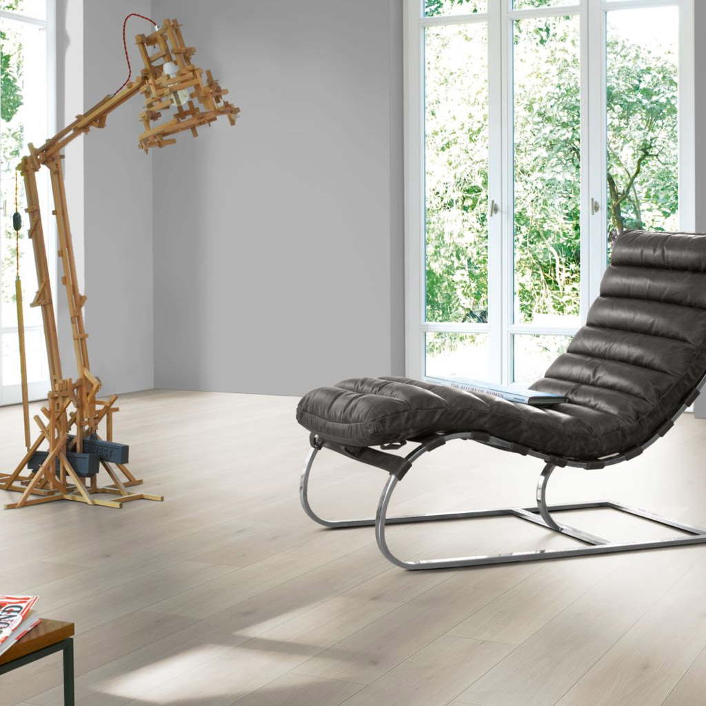 Roble Natural Mix Gris 4V - Laminado Parador Classic 1050 ambiente estudio