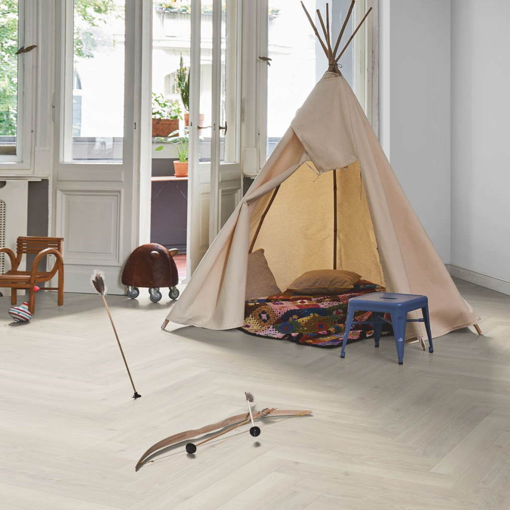 Roble Skyline Blanco - Laminado Parador Trendtime 3 ambiente sala